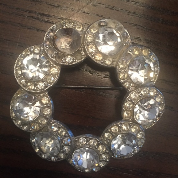 Bundle of Vintage Brooches - Picture 3 of 8